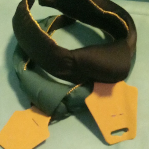 Chic Knotted Headbands – Black & Green with Dainty Gold Trim - Picture 4 of 6